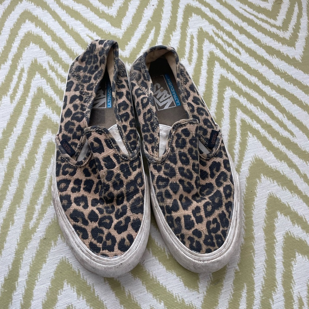 Vintage Cheetah Slip-On Vans